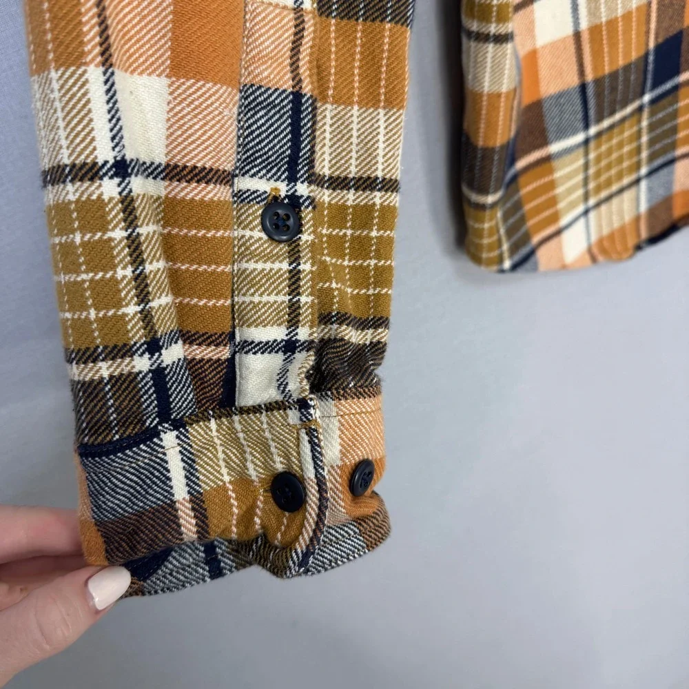 Filson Vintage Flannel Work Shirt Mens M Navy Cumin Plaid Thick Brushed Cotton